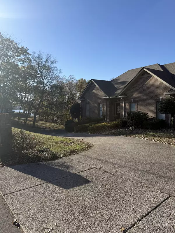 Hendersonville, TN 37075,148 River Chase