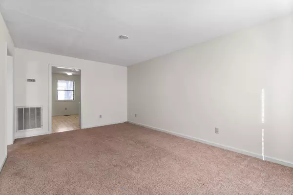 Clarksville, TN 37042,112 Stephanie Dr #A