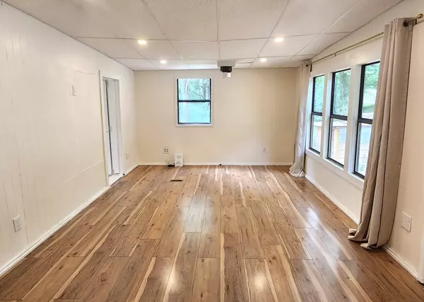 Big Sandy, TN 38221,4439 Danville Rd