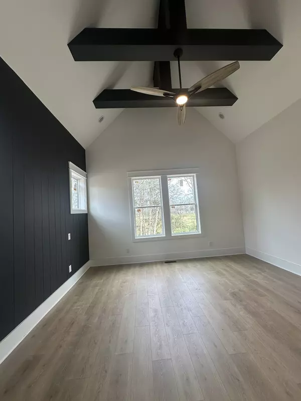 Gallatin, TN 37066,221 Bellsford Rd