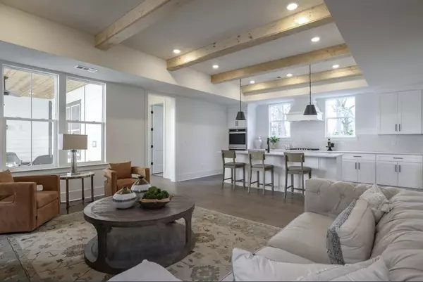 Franklin, TN 37064,207 Fairground St #103