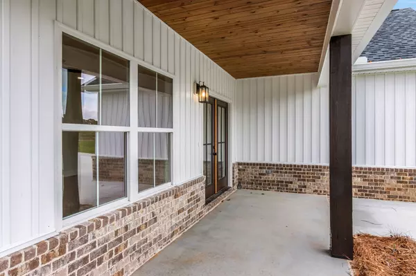 Winchester, TN 37398,482 Boswell Rd