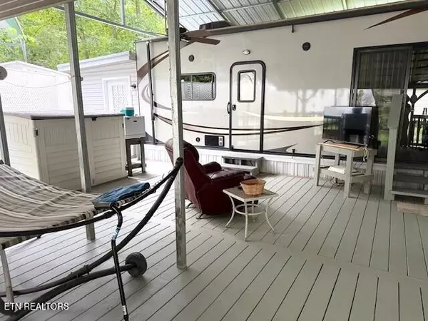 Crossville, TN 38571,18 Chestnut Oak Drive