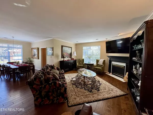 Knoxville, TN 37909,7700 Ester Way