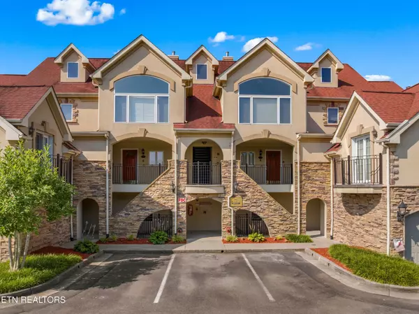 601 River Place Way #B101,  Sevierville,  TN 37862