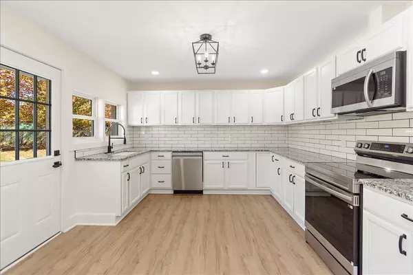 Lawrenceburg, TN 38464,502 8th St