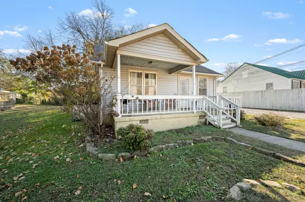 Shelbyville, TN 37160,464 Whitthorne St