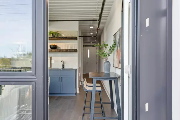 Nashville, TN 37203,2140 Byrum Ave #216