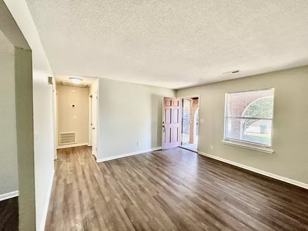 Chattanooga, TN 37416,40534055 Teakwood Drive