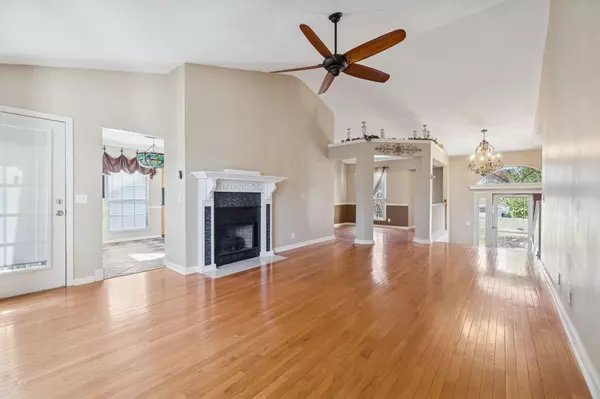 Hendersonville, TN 37075,183 E Harbor