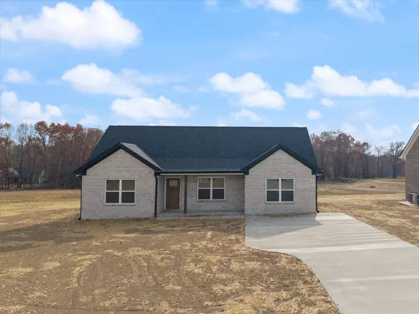 77 Dukes Park Rd, Summertown, TN 38483