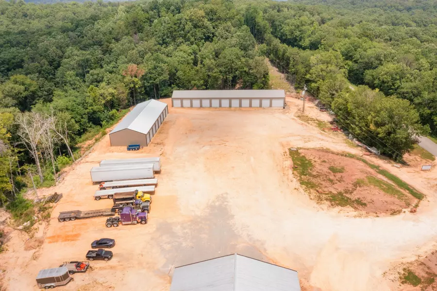 16 Riverstone Est, Bath Springs, TN 38311