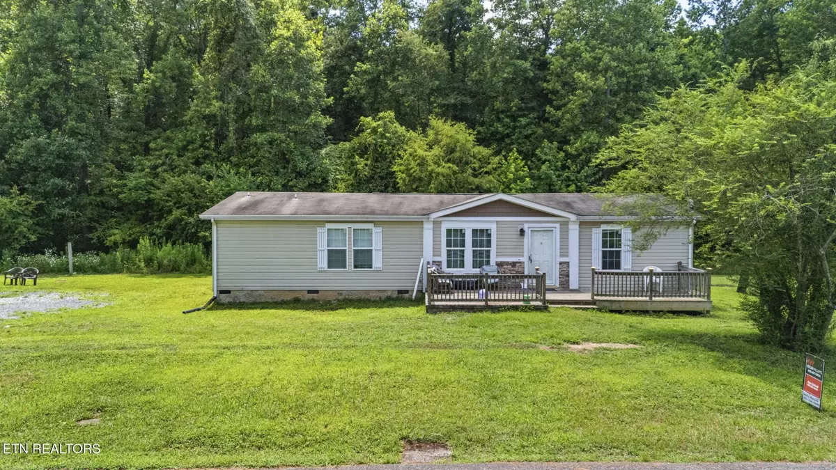 Clinton, TN 37716,168 Powder Mill Lane