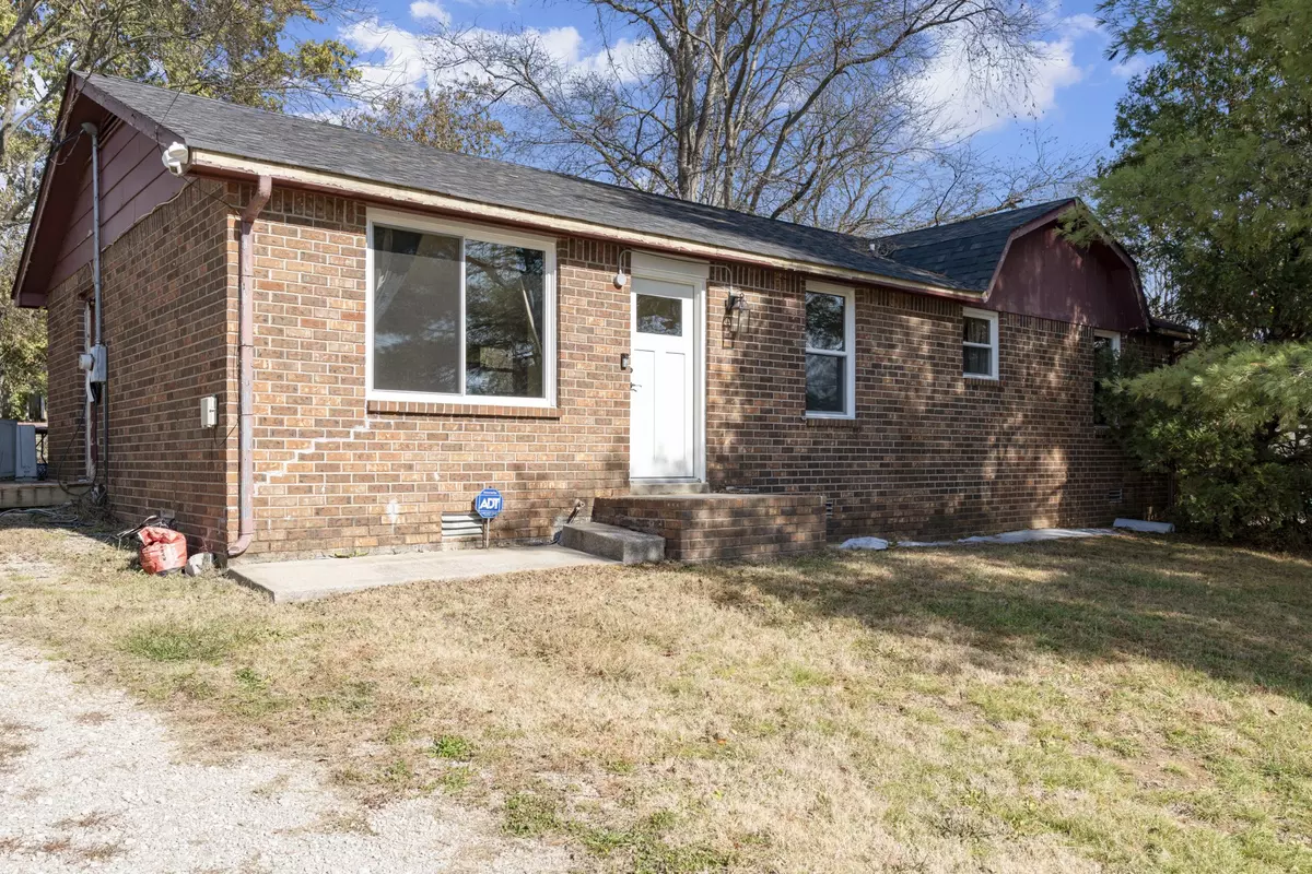 Nashville, TN 37218,3792 Lunn Dr