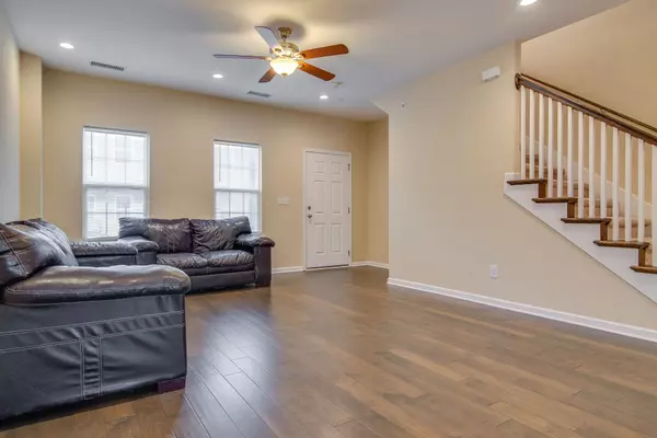 Hendersonville, TN 37075,95 Plumlee Drive #22