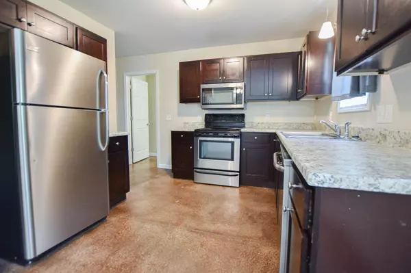 Dickson, TN 37055,308 E Railroad St