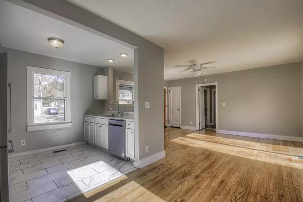 Chattanooga, TN 37412,5612 Clemons Road