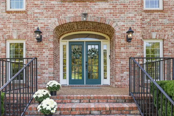 Brentwood, TN 37027,9449 Waterfall Rd