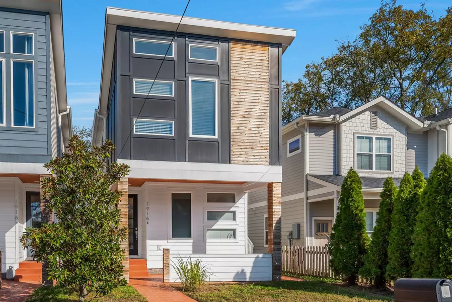 1916 15th Ave #N, Nashville, TN 37208