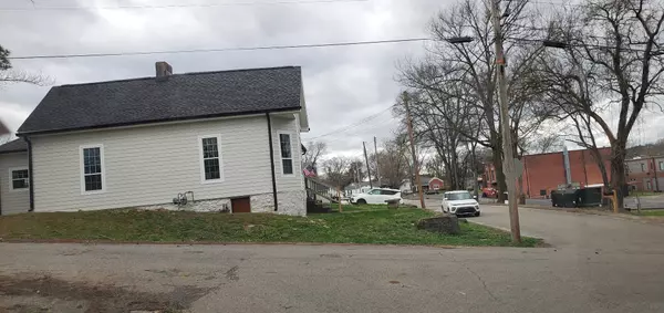 Columbia, TN 38401,414 Washington St