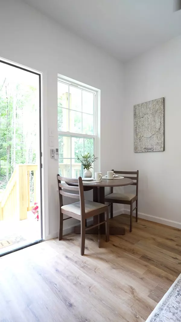 Bon Aqua, TN 37025,924 Andrea Ave