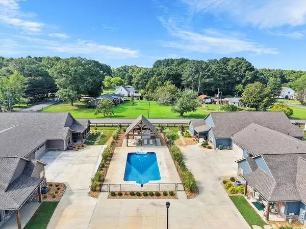 Chatsworth, GA 30705,71 Maddox Lane