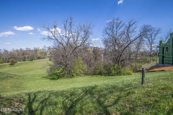 Knoxville, TN 37934,638 Barnsley Rd