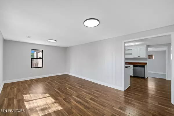 Clinton, TN 37716,213 Mountain Rd