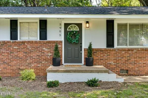 Chattanooga, TN 37421,5905 Pinelawn Drive