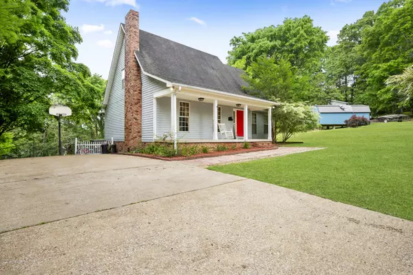 Paris, TN 38242,105 Flower Ln