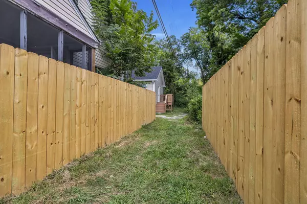 Chattanooga, TN 37411,804 N Moore Road