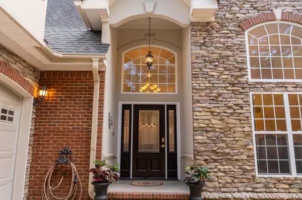 Chattanooga, TN 37421,3114 Forest Shadows Drive