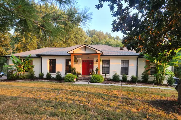 Hendersonville, TN 37075,128 Meadowlake Dr