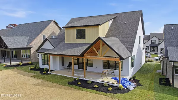 Knoxville, TN 37919,8113 Carolina Cherry Lane