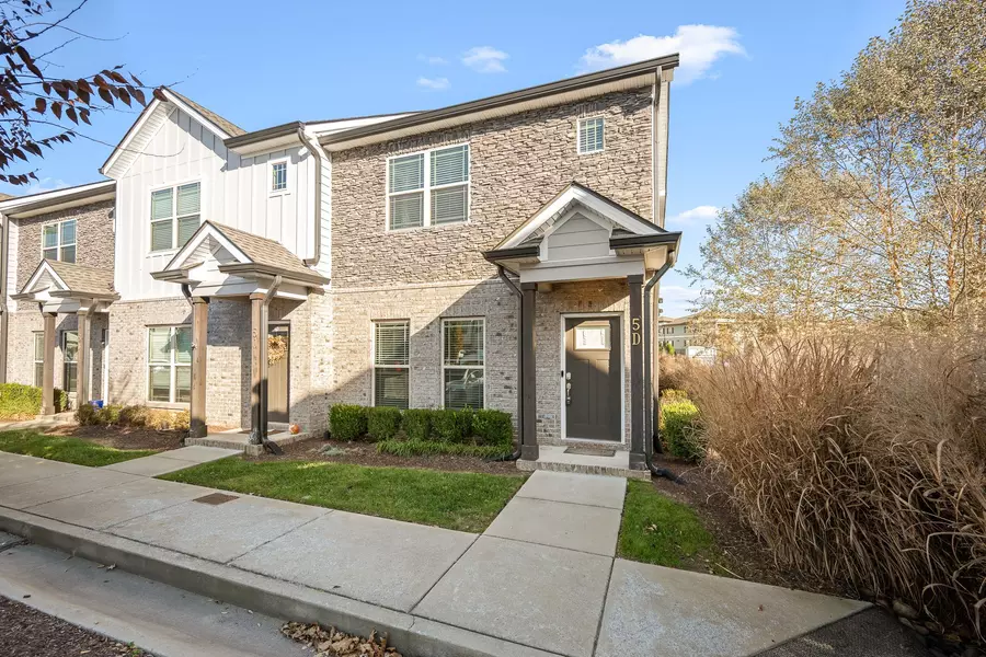 555 Gresham Ln #5D, Murfreesboro, TN 37129