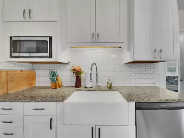 Cross Plains, TN 37049,7870 Mill Rd