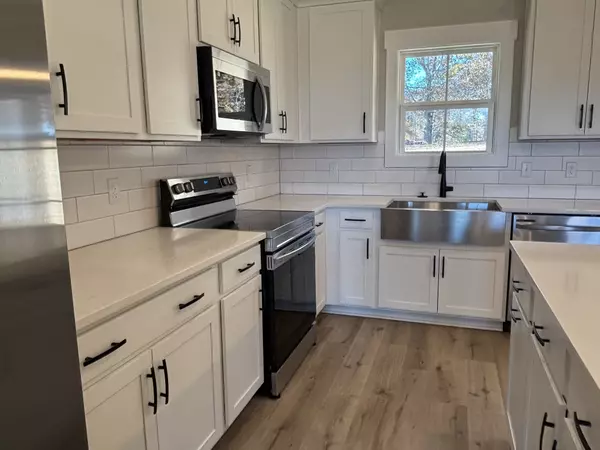 Beechgrove, TN 37018,977 Hoodoo Rd