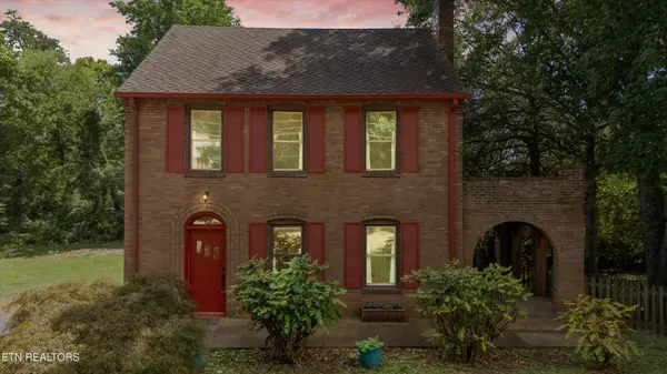 Knoxville, TN 37920,130 Woodlawn Pike