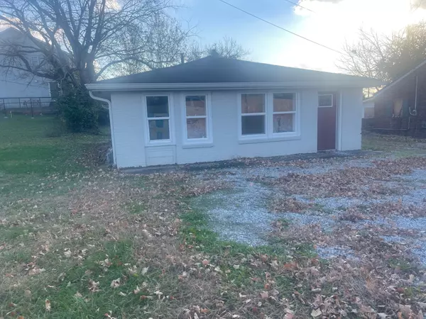 Springfield, TN 37172,506 15th Ave #W