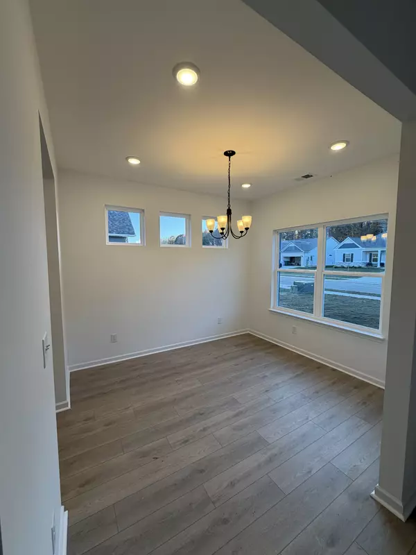 White House, TN 37188,1108 Southerlynn Dr