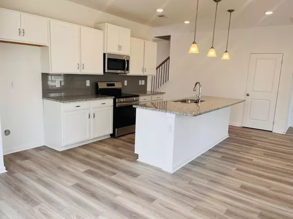 White House, TN 37188,1141 Southerlynn Dr