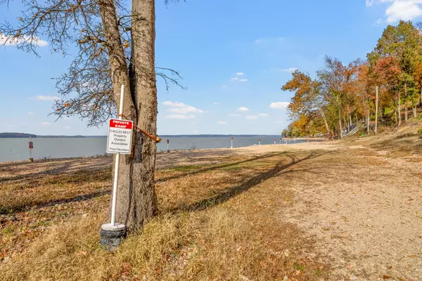 Dover, TN 37058,561 Eagle Shore Dr