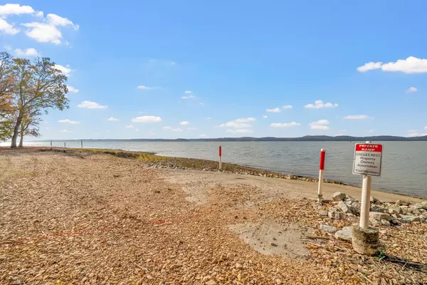 Dover, TN 37058,561 Eagle Shore Dr