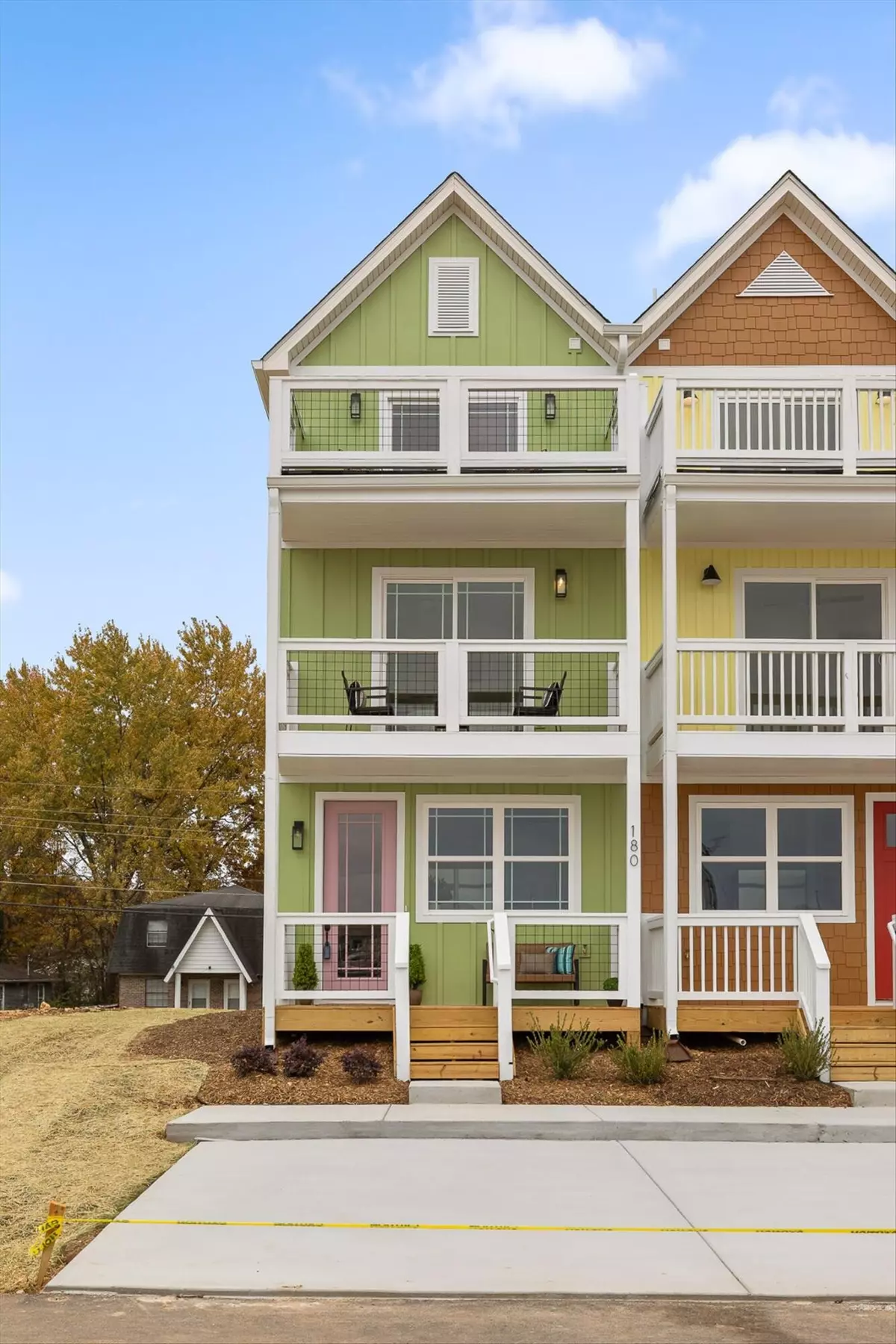 Chattanooga, TN 37412,180 John Arnold Avenue #39