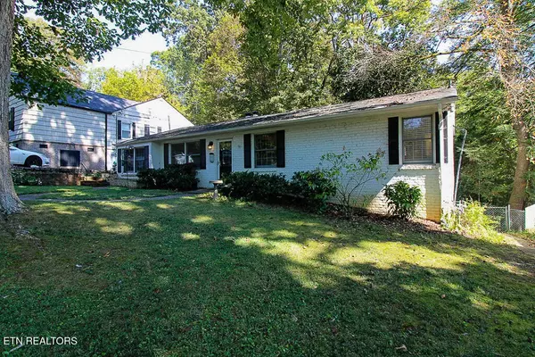 Knoxville, TN 37919,542 SW Noelton Drive