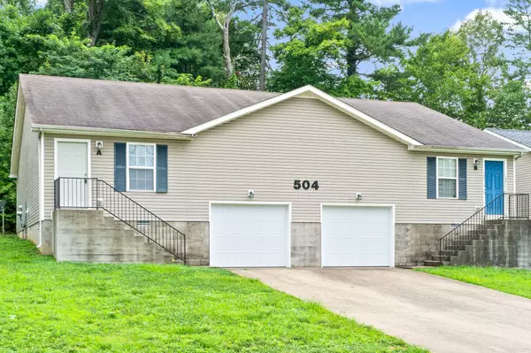 Clarksville, TN 37043,504 Luxury Dr #A