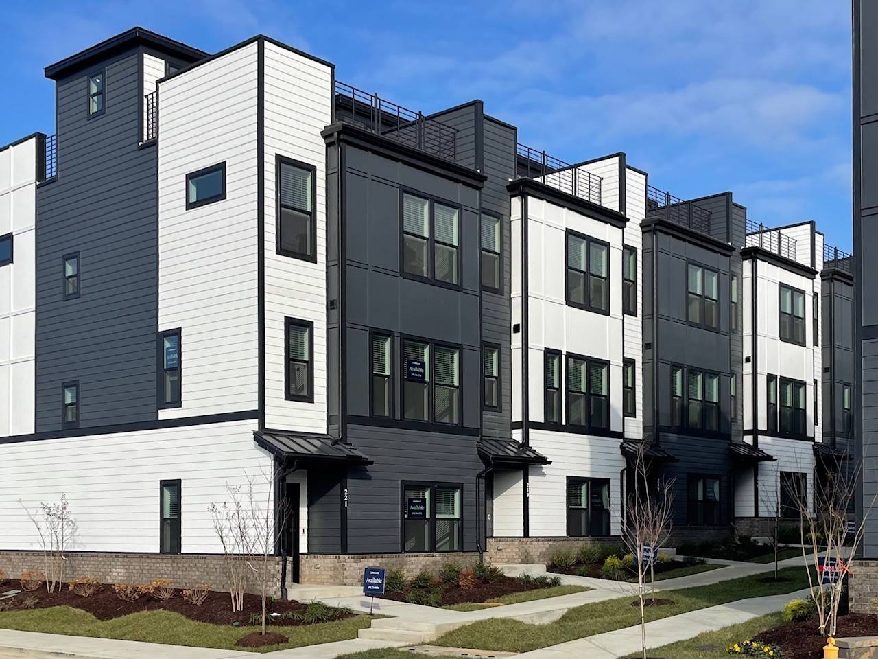 221 Harmony Aly, Nashville, TN 37207