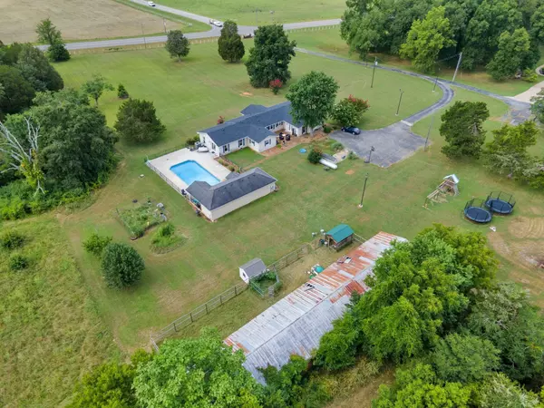 Lewisburg, TN 37091,1666 Fayetteville Hwy