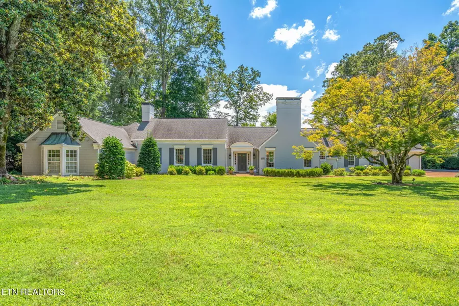 2216 Cherokee Blvd, Knoxville, TN 37919