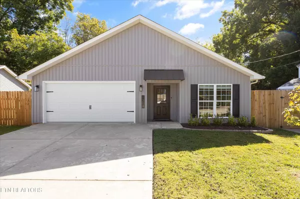 1304 Jefferson Ave, Maryville, TN 37804